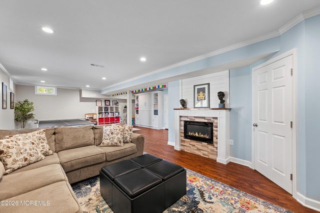 31 Cottonwood Drive, Jackson, NJ 08527