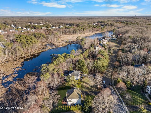 31 Cottonwood Drive, Jackson, NJ 08527