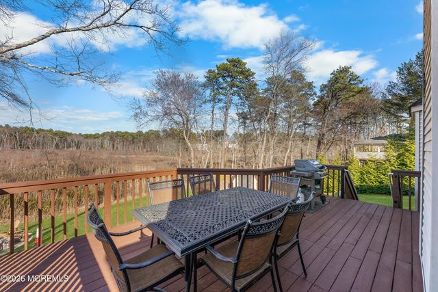 31 Cottonwood Drive, Jackson, NJ 08527