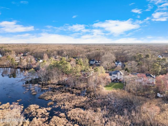 31 Cottonwood Drive, Jackson, NJ 08527