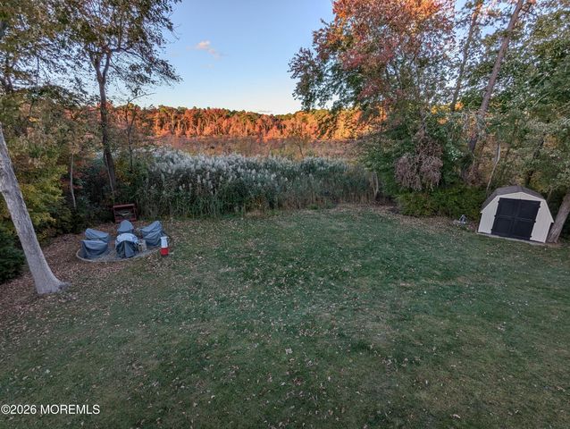 31 Cottonwood Drive, Jackson, NJ 08527