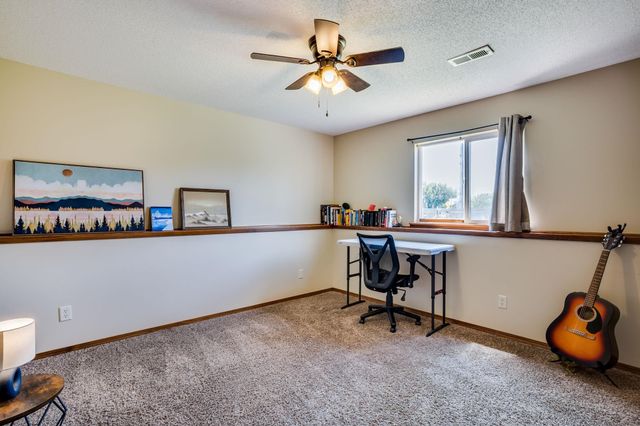 1711 N Sugarberry Ct, Andover, KS 67002