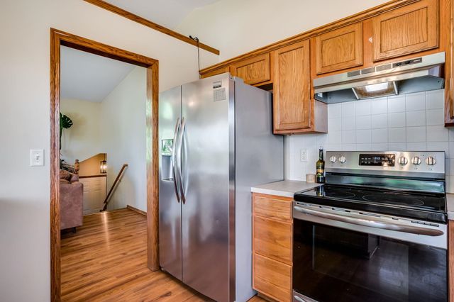 1711 N Sugarberry Ct, Andover, KS 67002