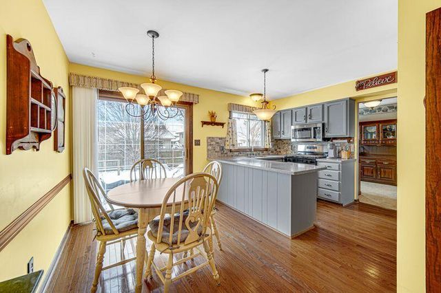 9143 Southmoor Avenue, Highland, IN 46322