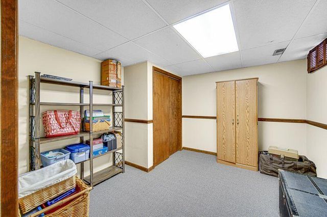 9143 Southmoor Avenue, Highland, IN 46322