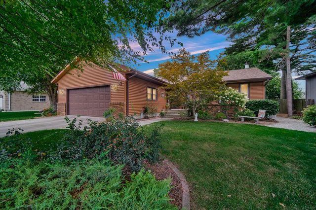 9143 Southmoor Avenue, Highland, IN 46322