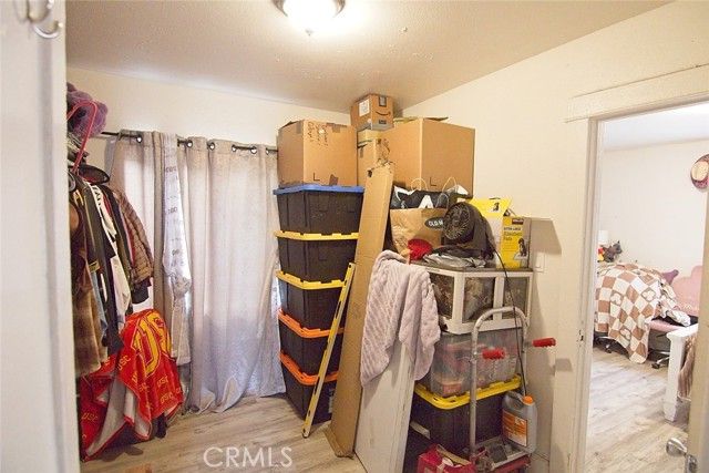 6905 Compton, Los Angeles, CA 90001