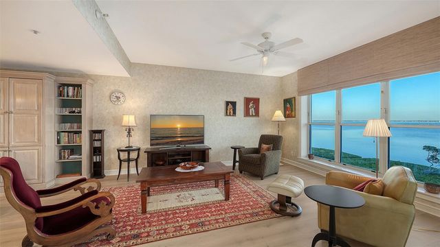 2450 HARBOURSIDE DRIVE 234, Longboat Key, FL 34228