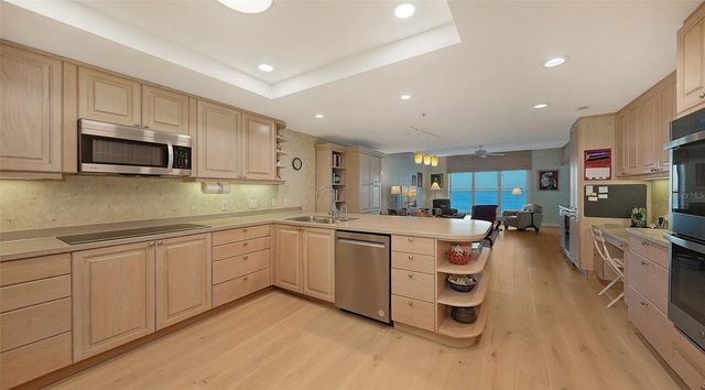 2450 HARBOURSIDE DRIVE 234, Longboat Key, FL 34228