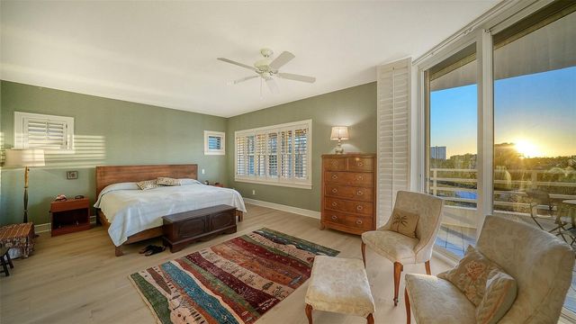 2450 HARBOURSIDE DRIVE 234, Longboat Key, FL 34228