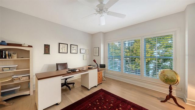 2450 HARBOURSIDE DRIVE 234, Longboat Key, FL 34228