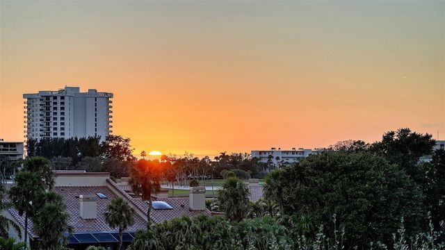 2450 HARBOURSIDE DRIVE 234, Longboat Key, FL 34228
