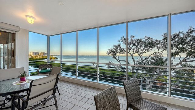 2450 HARBOURSIDE DRIVE 234, Longboat Key, FL 34228