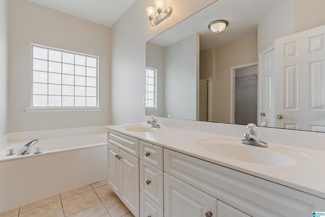 112 GRANT CIRCLE, Calera, AL 35040