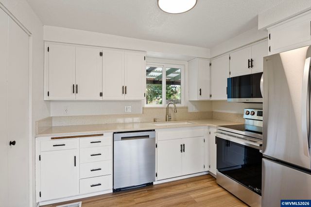 2702 Newton St, Philomath, OR 97370