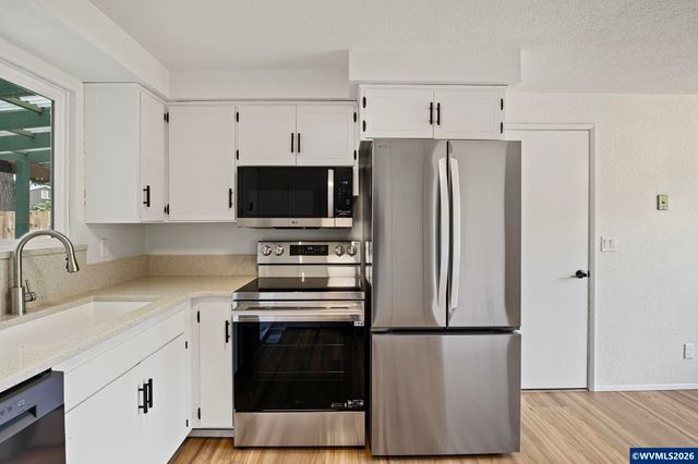 2702 Newton St, Philomath, OR 97370