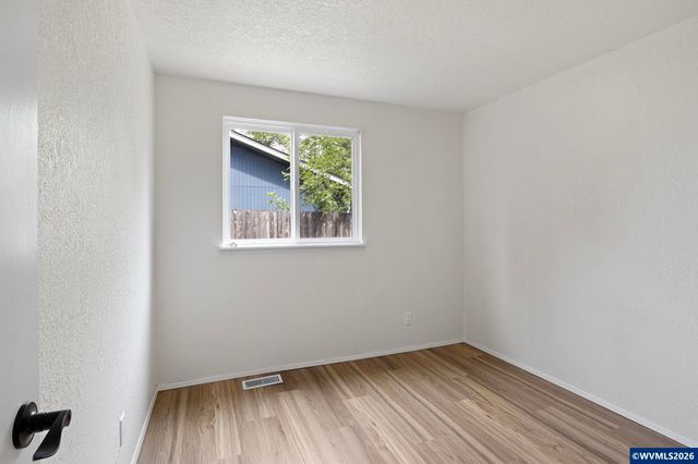 2702 Newton St, Philomath, OR 97370