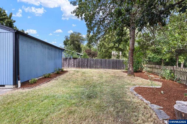 2702 Newton St, Philomath, OR 97370