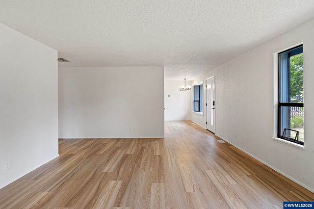 2702 Newton St, Philomath, OR 97370