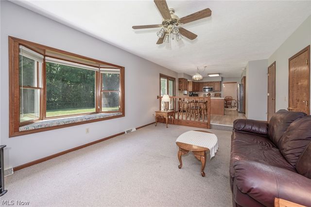 1133 Sharonbrook Drive, Twinsburg, OH 44087
