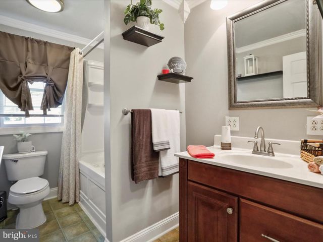 1102 CARRIE WAY, Martinsburg, WV 25401