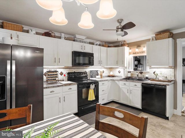 1102 CARRIE WAY, Martinsburg, WV 25401