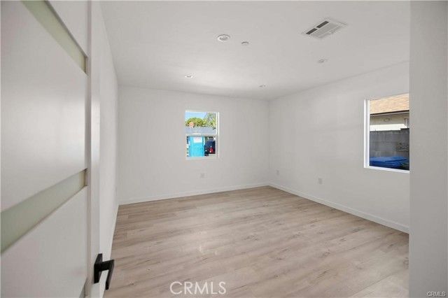 7842 Lasaine Avenue, Northridge (los Angeles), CA 91325