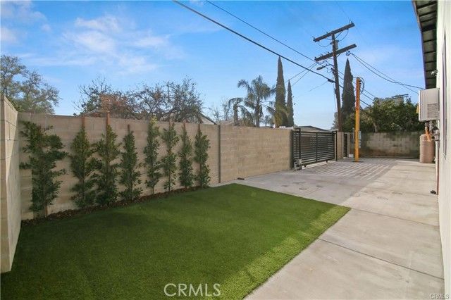 7842 Lasaine Avenue, Northridge (los Angeles), CA 91325