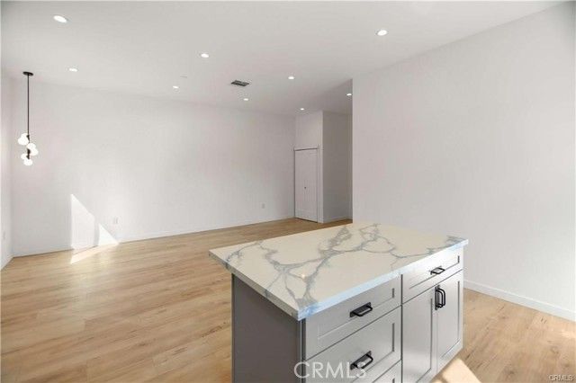 7842 Lasaine Avenue, Northridge (los Angeles), CA 91325