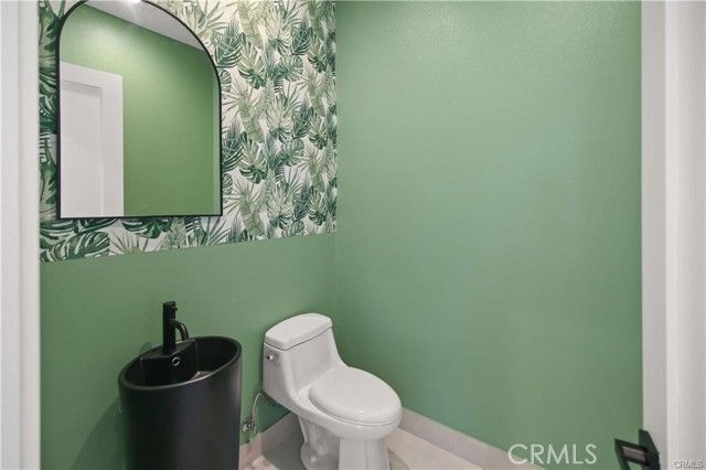 7842 Lasaine Avenue, Northridge (los Angeles), CA 91325