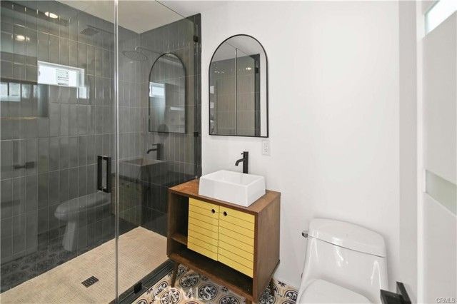 7842 Lasaine Avenue, Northridge (los Angeles), CA 91325