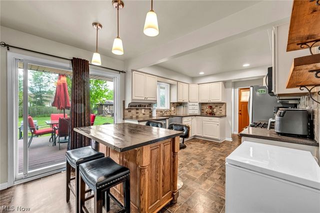 13177 Whitney Road, Strongsville, OH 44136
