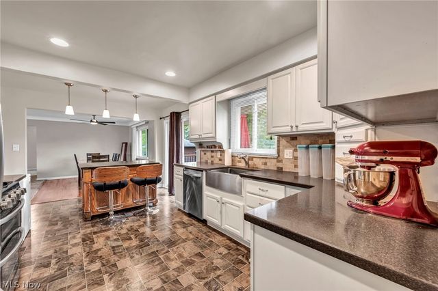 13177 Whitney Road, Strongsville, OH 44136
