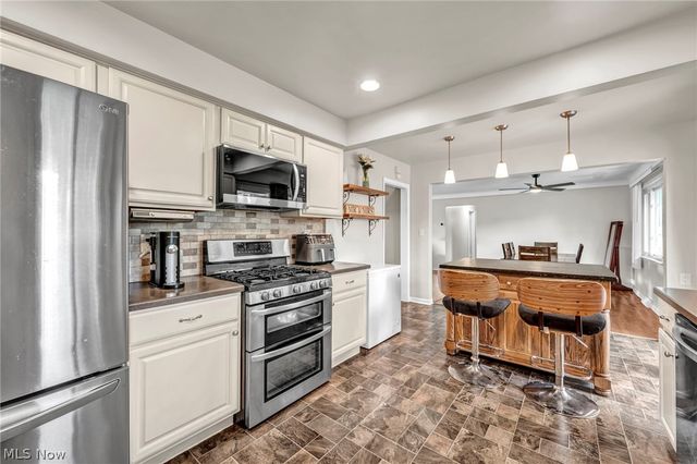 13177 Whitney Road, Strongsville, OH 44136