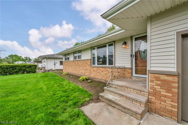 13177 Whitney Road, Strongsville, OH 44136