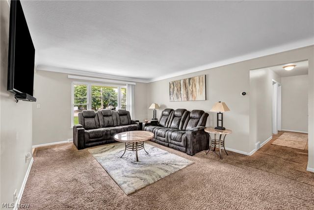 13177 Whitney Road, Strongsville, OH 44136