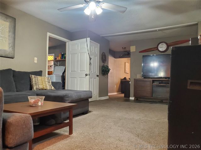204 Curtis, Calera, OK 74730
