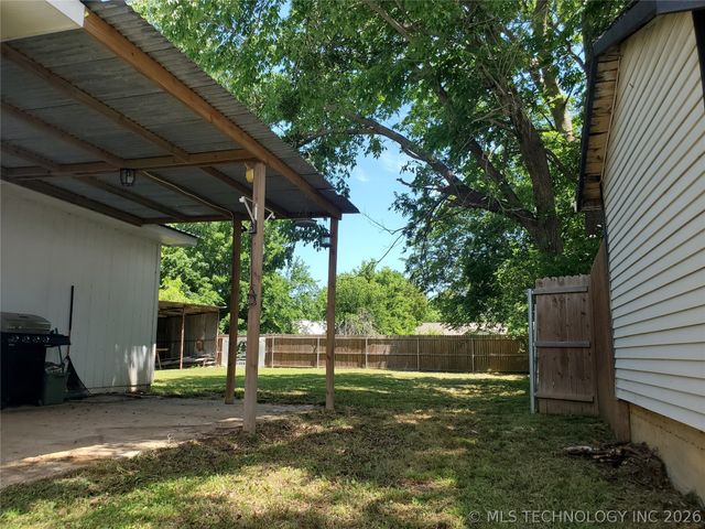 204 Curtis, Calera, OK 74730