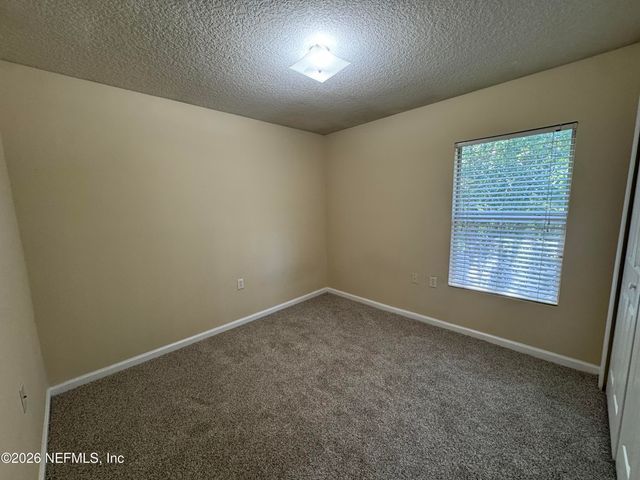 5051 PLAYPEN Drive 5-16, Jacksonville, FL 32210