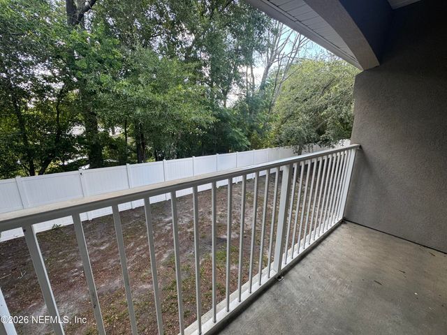 5051 PLAYPEN Drive 5-16, Jacksonville, FL 32210