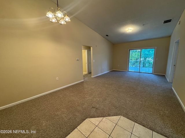 5051 PLAYPEN Drive 5-16, Jacksonville, FL 32210