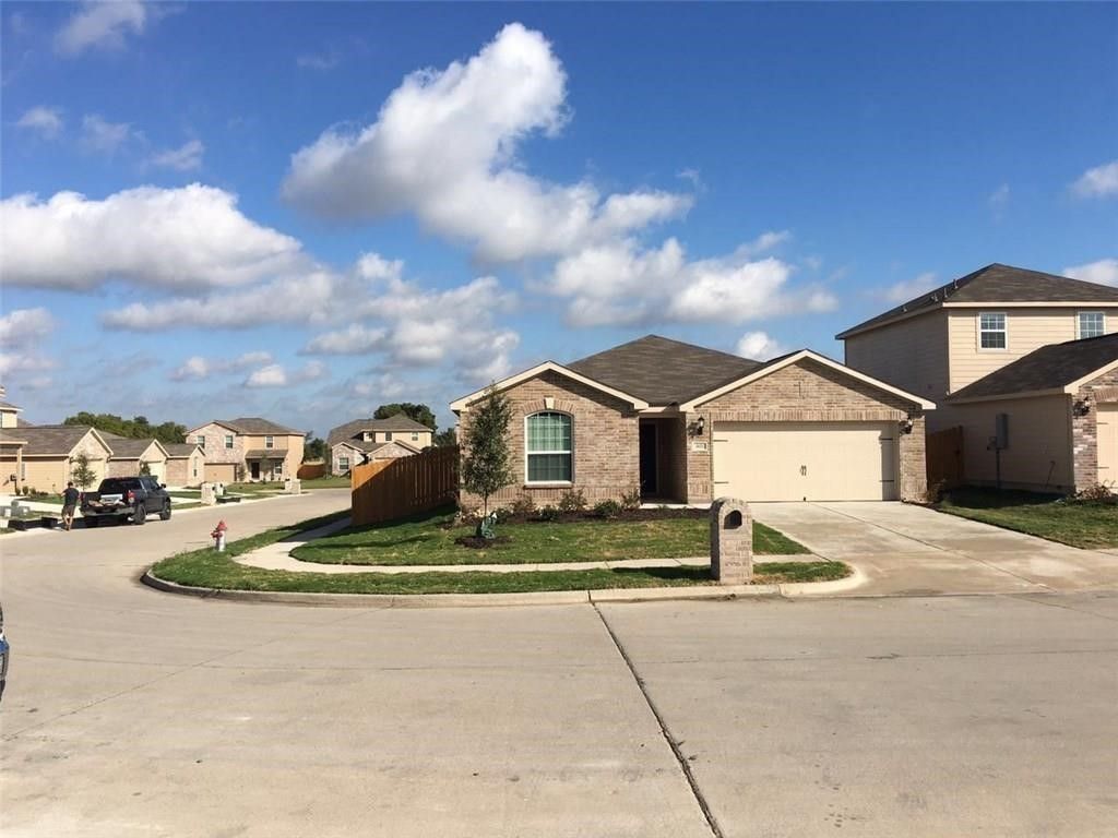 1825 Douglas Street, Howe, TX 75459