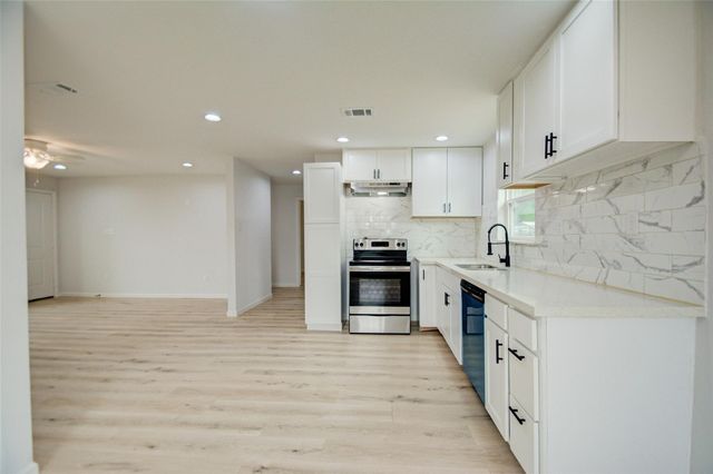 7402 Elbridge Lane, Deer Park, TX 77536