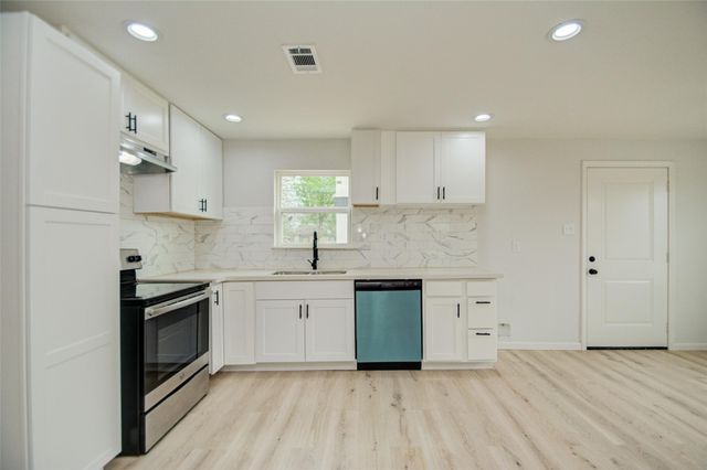 7402 Elbridge Lane, Deer Park, TX 77536