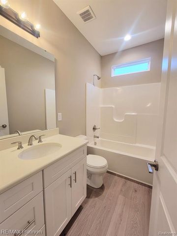 13132 Westwinds Drive, Linden, MI 48451