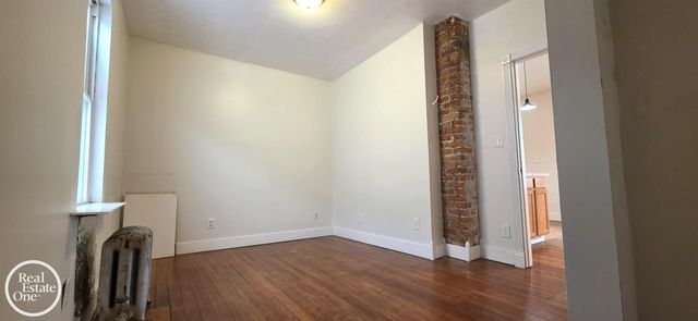 3014 Caniff Avenue Lower, Hamtramck, MI 48212