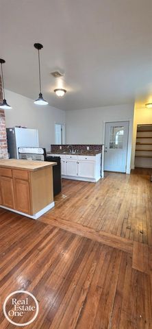 3014 Caniff Avenue Lower, Hamtramck, MI 48212