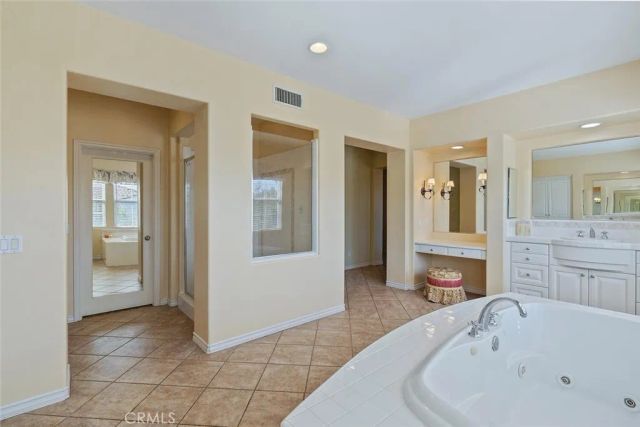 28 Malibu, Irvine, CA 92602