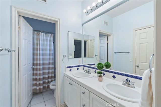 28 Malibu, Irvine, CA 92602