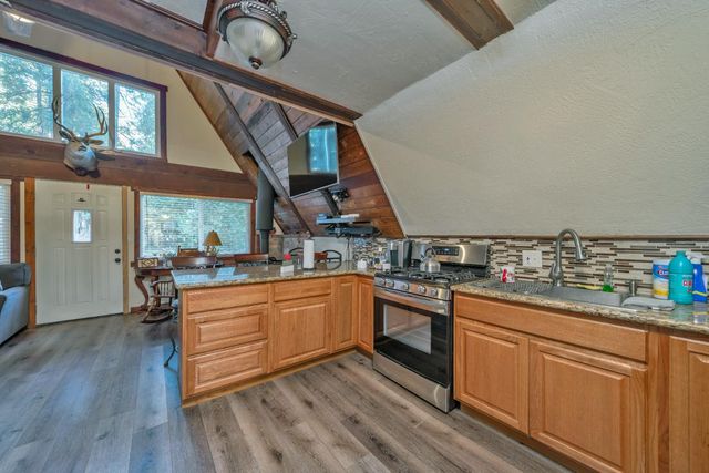 27258 Columbia Dr, Pioneer, CA 95666